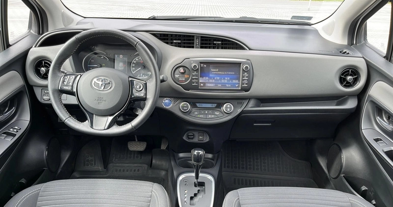 Toyota Yaris cena 65900 przebieg: 34369, rok produkcji 2019 z Żary małe 191